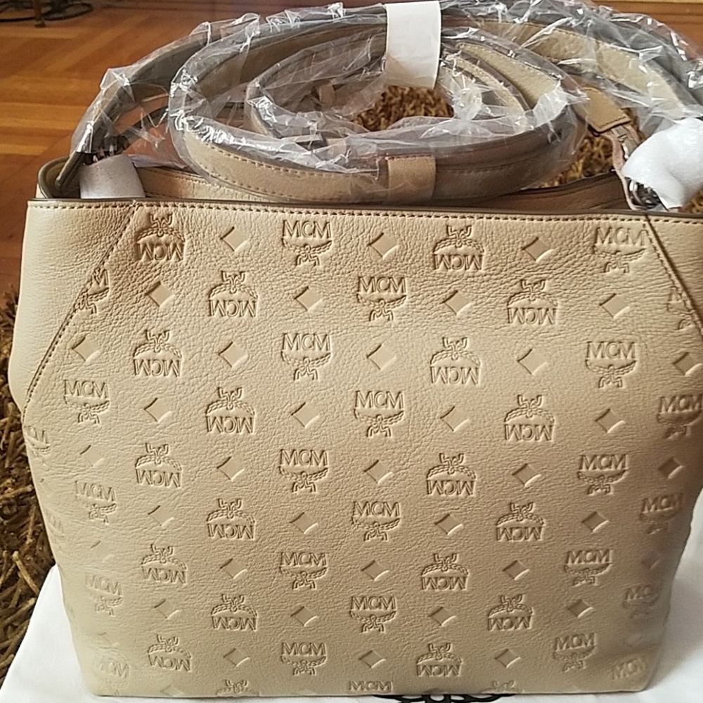 Bag - Picture 3 of 7